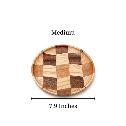 Sizing image for the medium Checkered Wooden Tray, being 7.9 inches.